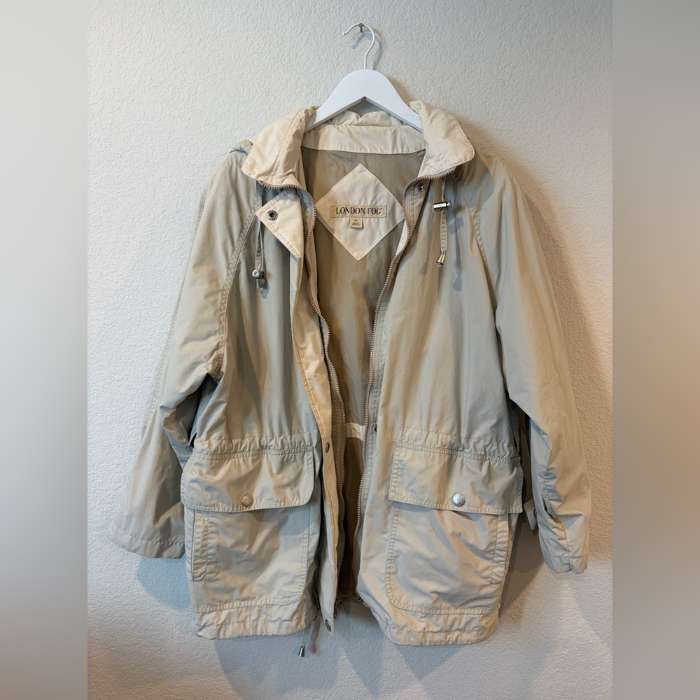 London Fog Tan Lightweight Utility Jacket - Large